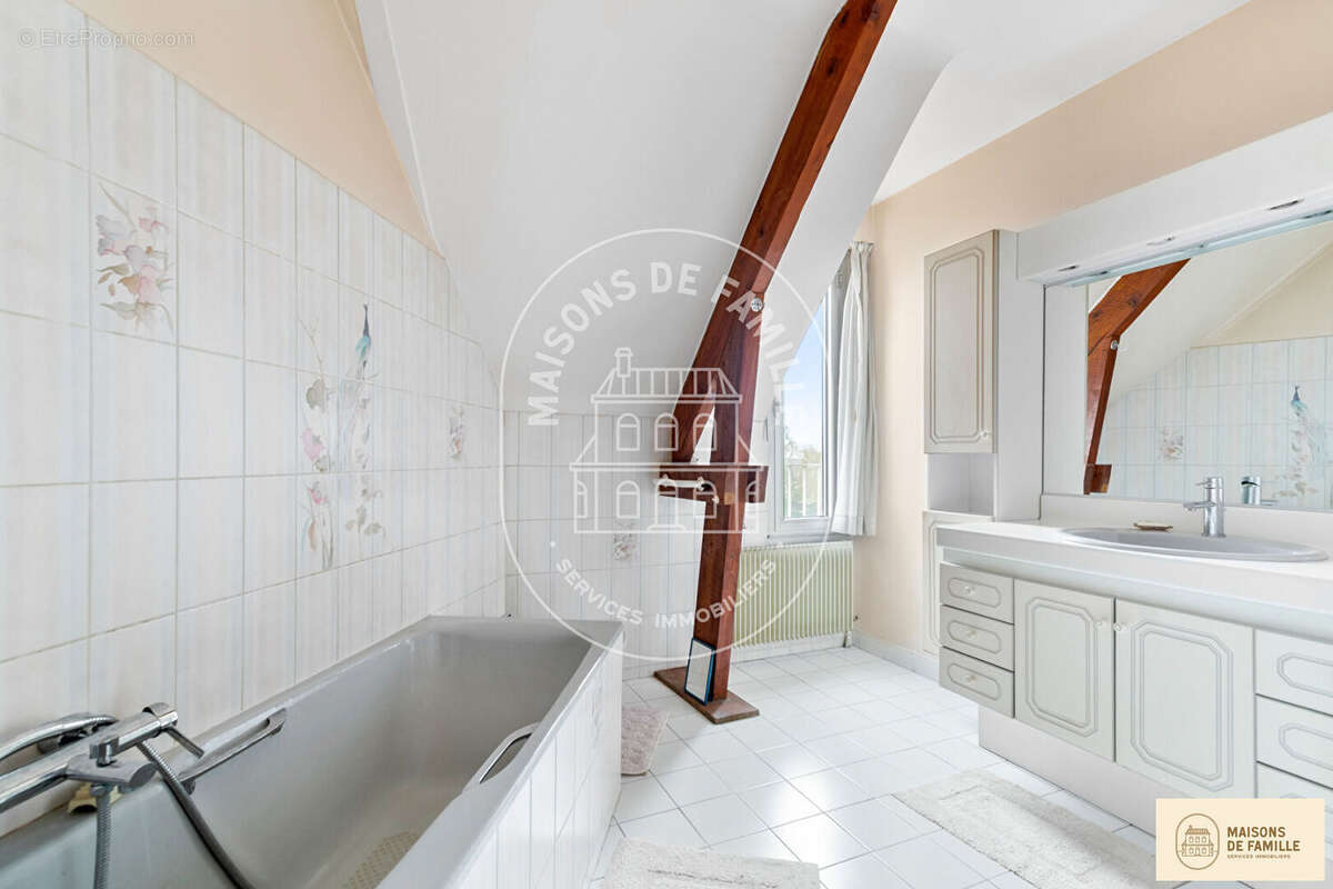 Maison à vendre Bougival - 203m2 - terrain- 908m2 - photo 15