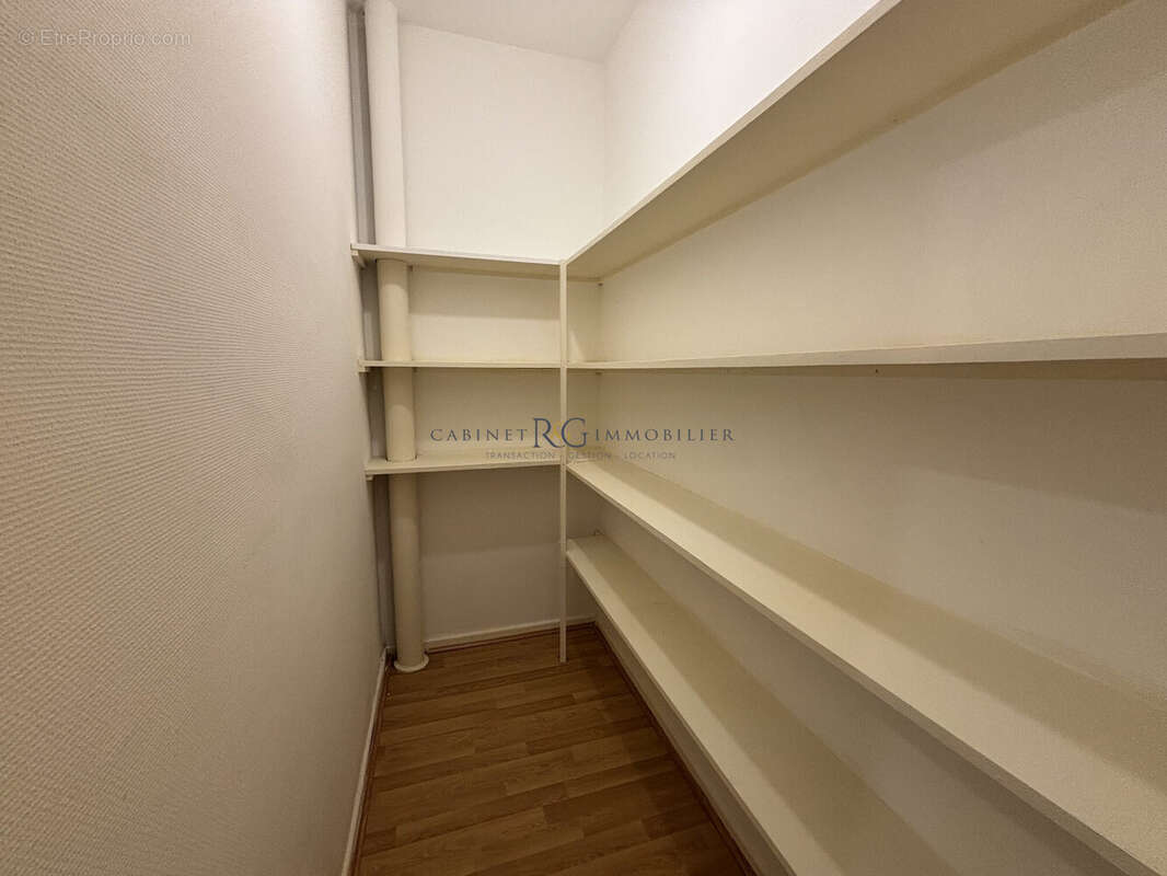 Dressing - Appartement à LE BAN-SAINT-MARTIN