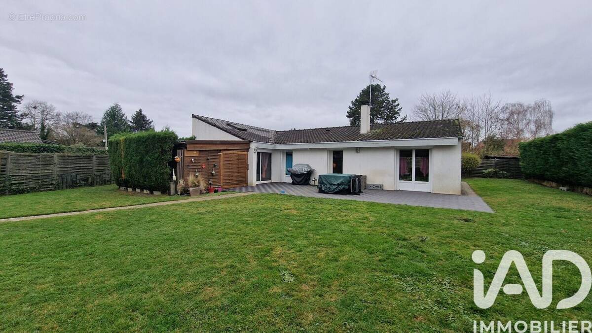 Photo 1 - Maison à LESIGNY