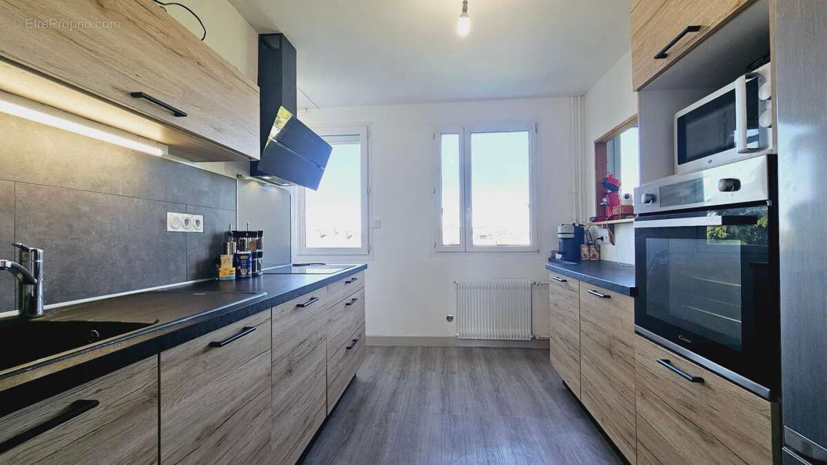 Appartement à SAINT-DOULCHARD
