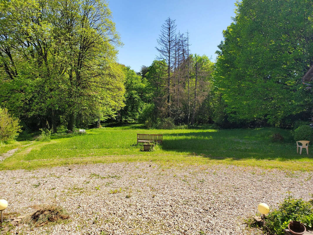 Maison 675 m² à Virieu-Le-Petit  - photo 6