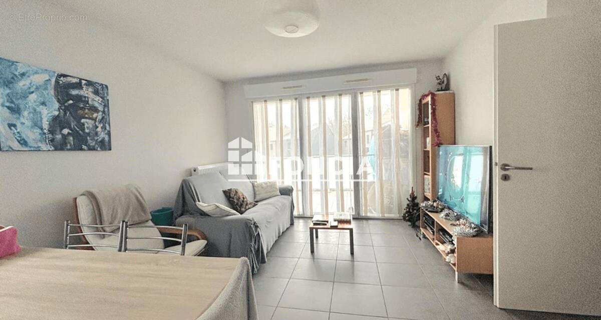 Appartement à LONS