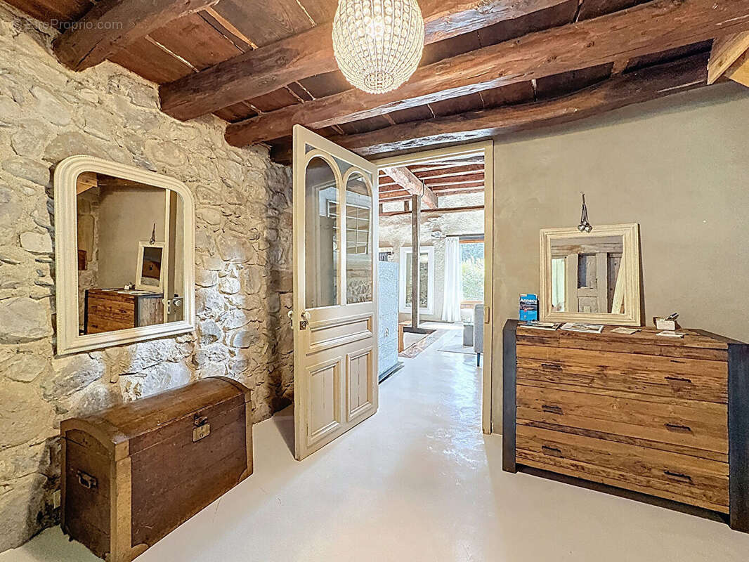 Maison à HERY-SUR-ALBY