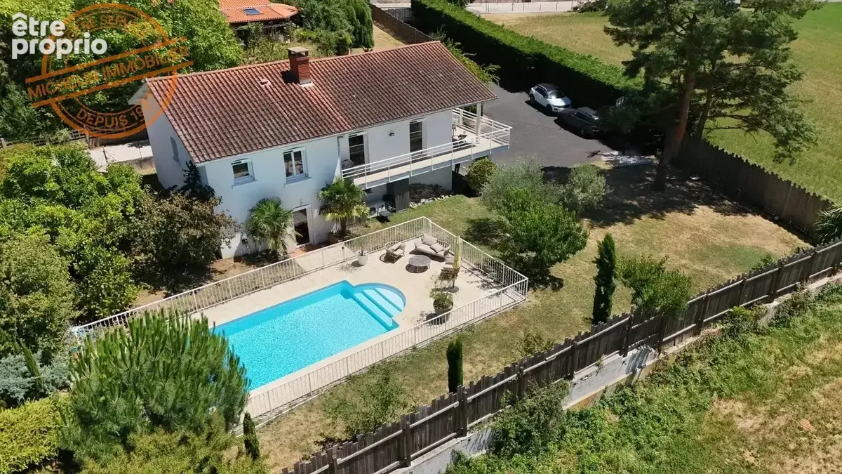 Dardilly centre – Vue panoramique, piscine et studio indépendant – 191 m² - photo 4