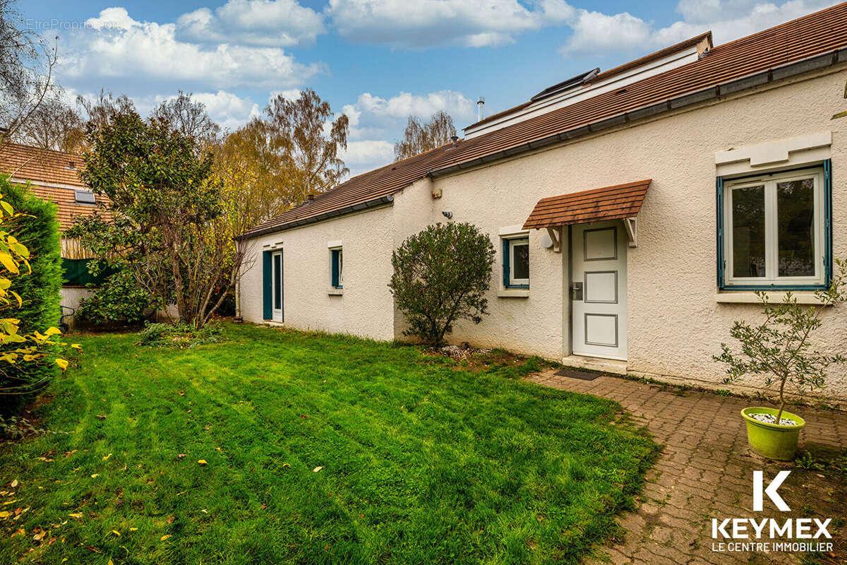 Maison à ASNIERES-SUR-OISE
