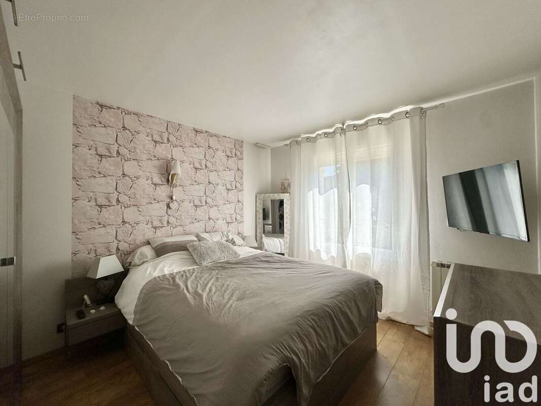 Maison 106 m² à Crisenoy  - photo 7