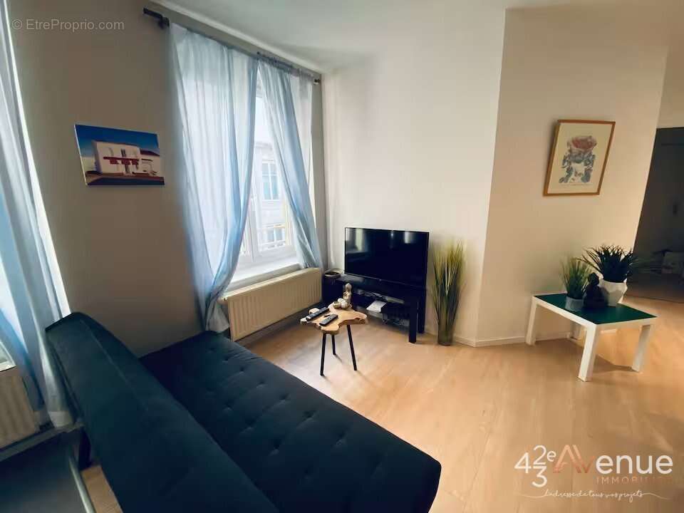 Appartement à SAINT-ETIENNE