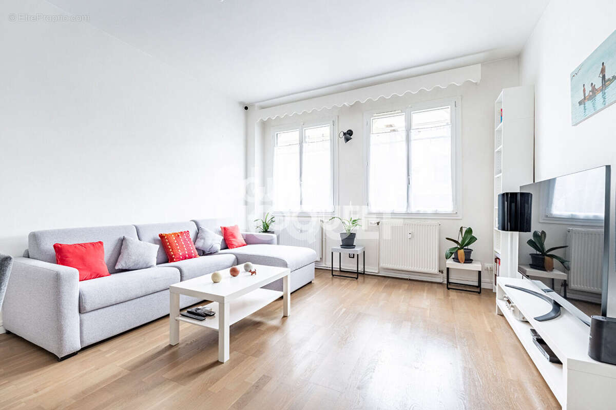 Appartement à COLOMBES