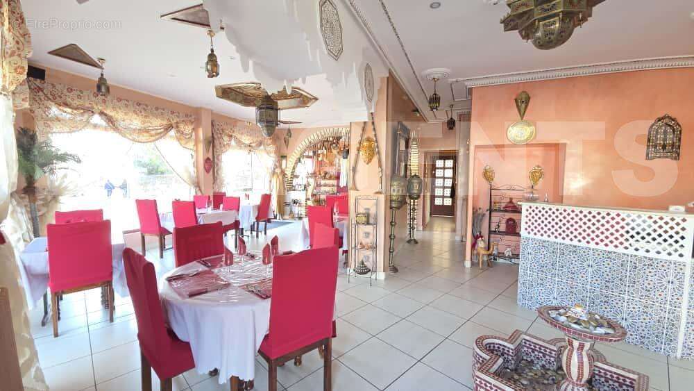 IMG-20251026-WA0006 - Commerce à SABLE-SUR-SARTHE