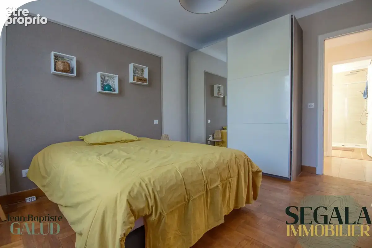 Maison lumineuse avec trois chambres, terrasse et grand garage - photo 16