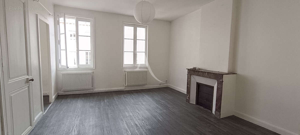 Immeuble avec local commercial - appartements - photo 14