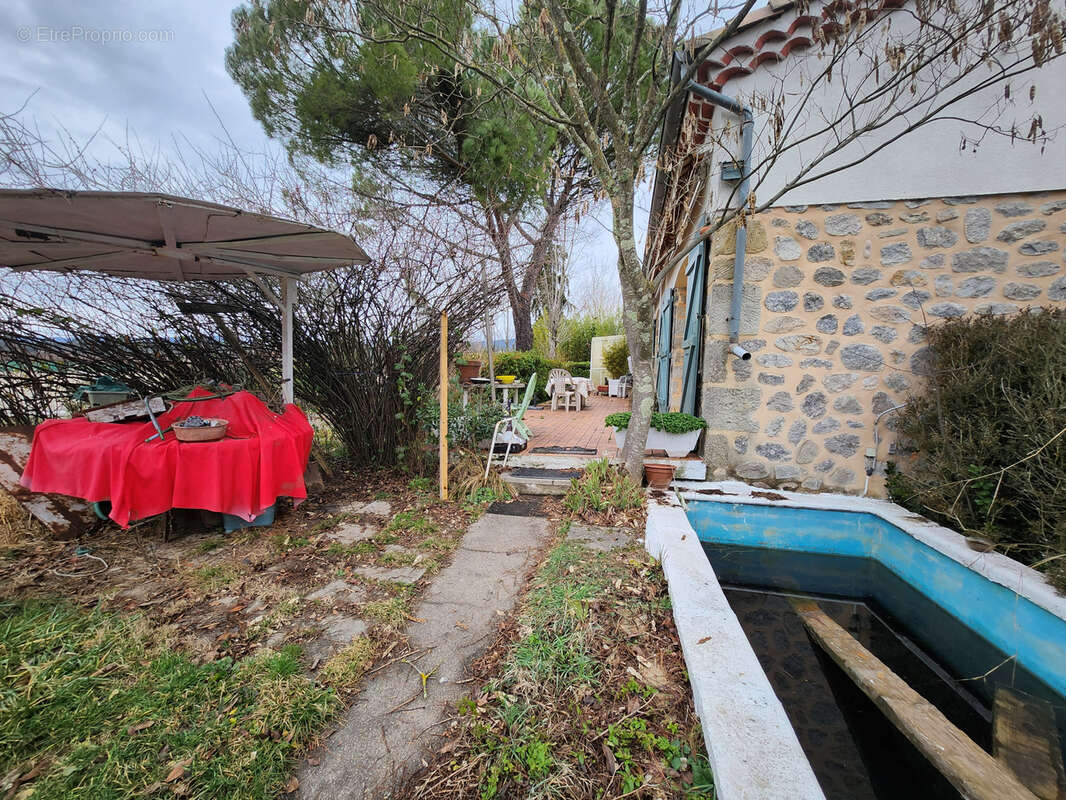 Maison à LAURAC-EN-VIVARAIS