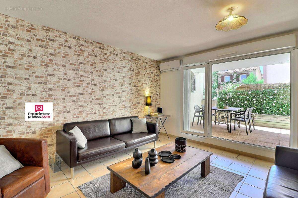 Appartement La Seyne Sur Mer 4 pièce(s) 80.98 m2 - photo 2