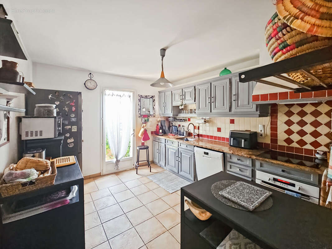 Villa appartement LE PRADET   5 pièce(s)   115 m2 - photo 6