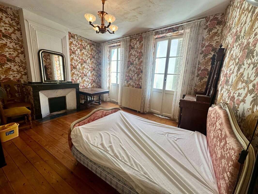 Maison à SAINT-GIRONS