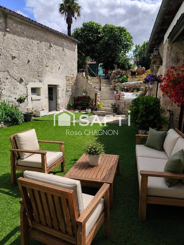 Photo 1 - Maison à LONGEVES