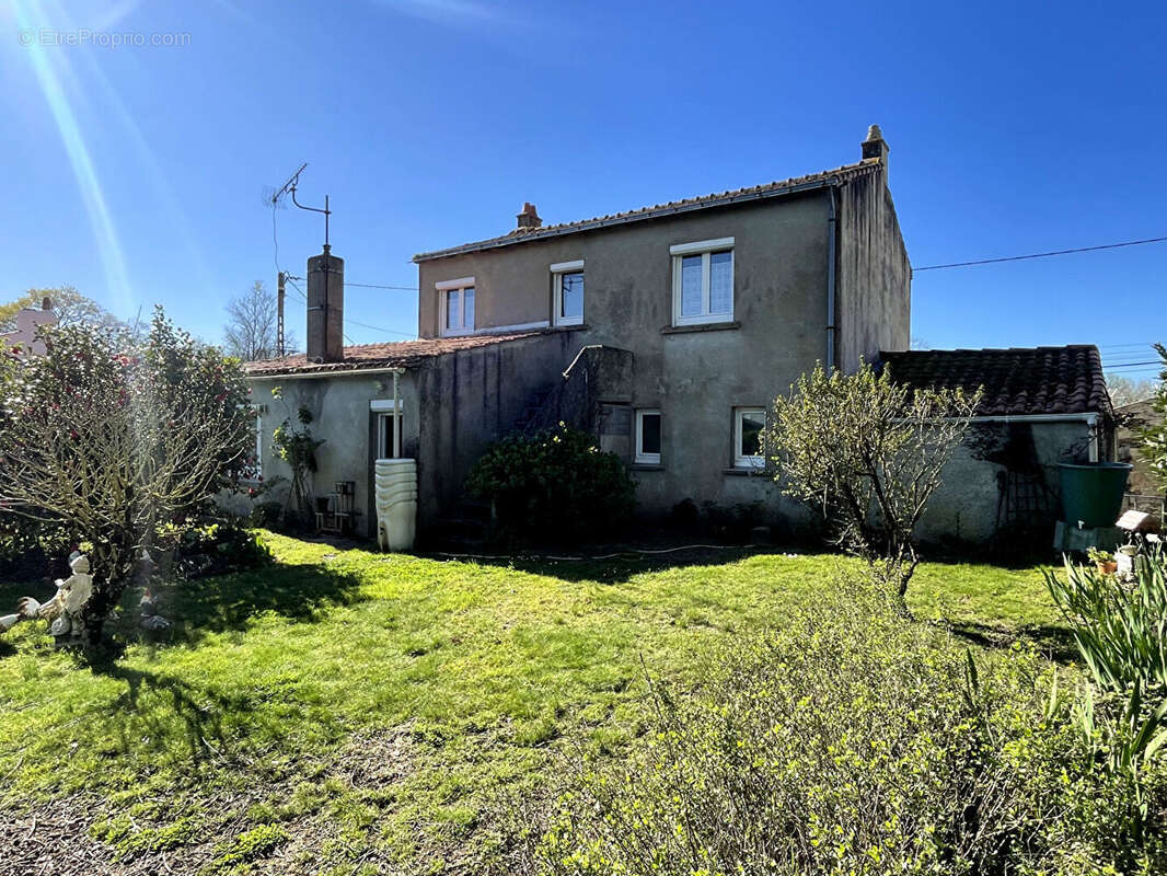 Maison à SAINT-PHILBERT-DE-GRAND-LIEU