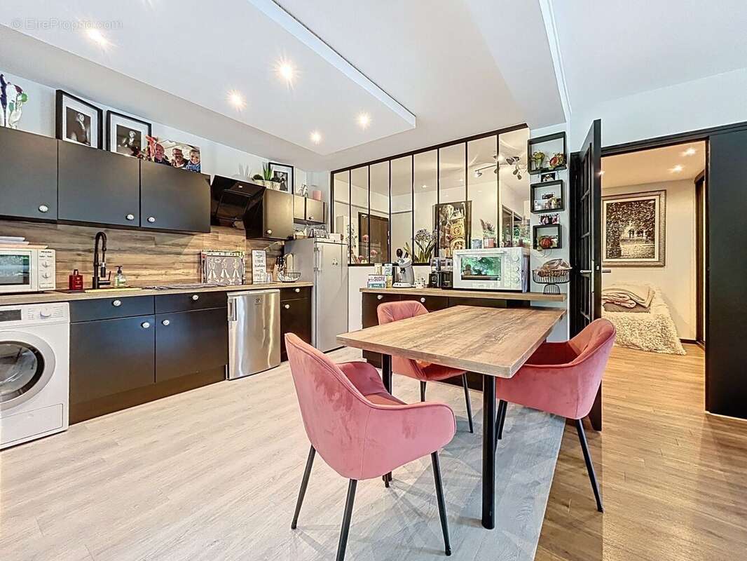 Appartement à MONT-SAINT-AIGNAN