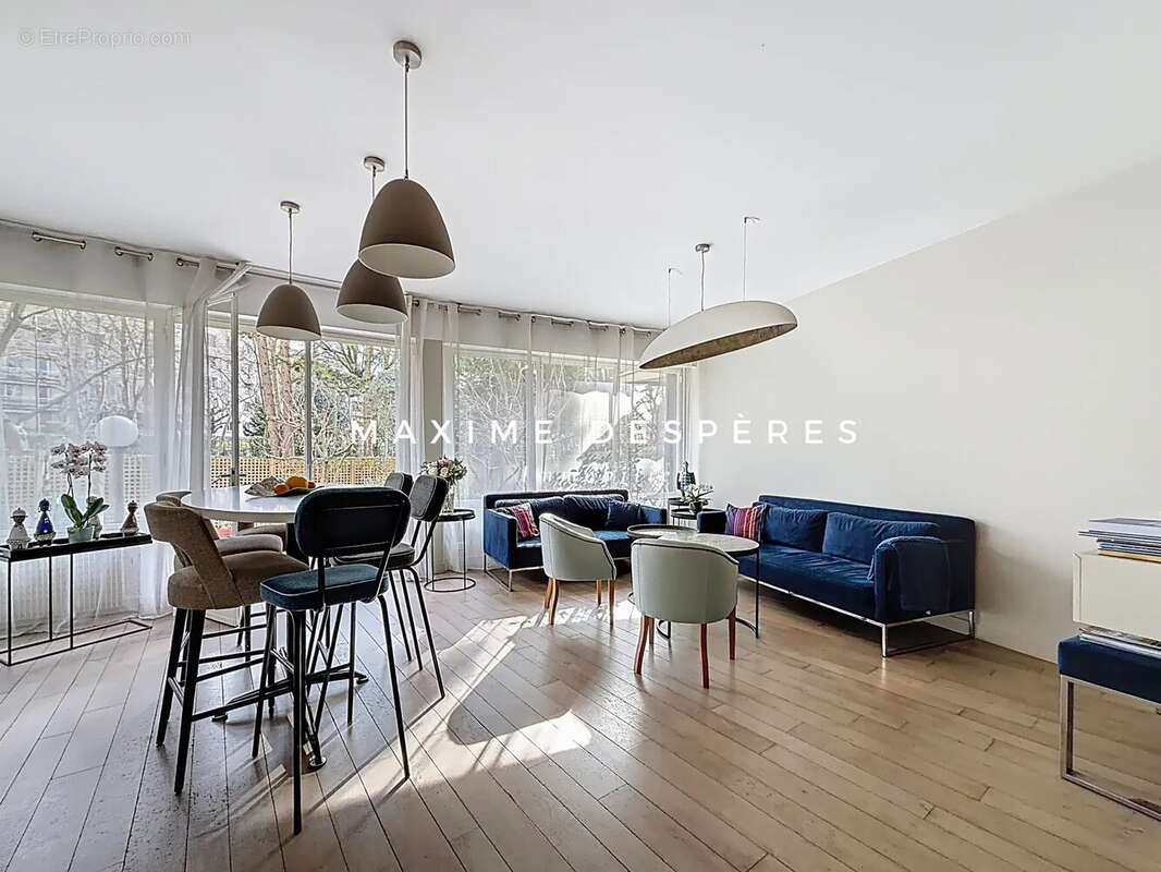 Appartement à NEUILLY-SUR-SEINE