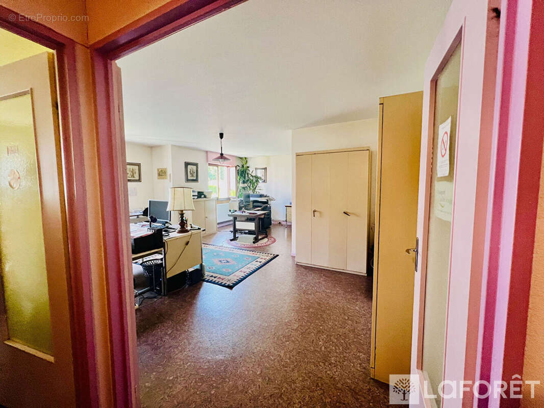 Appartement à THAON-LES-VOSGES