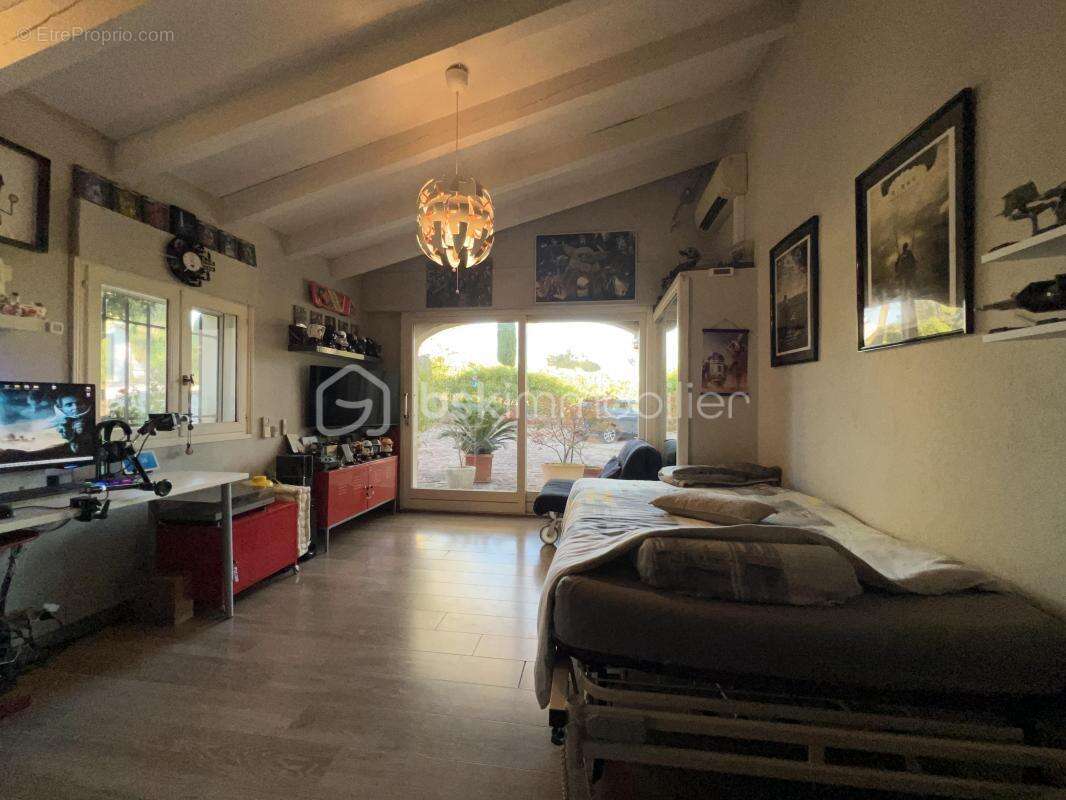 Maison à ROQUEBRUNE-SUR-ARGENS