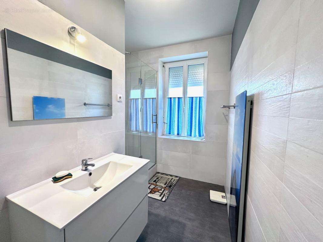 Maison à SAINT-GEORGES-DE-DIDONNE