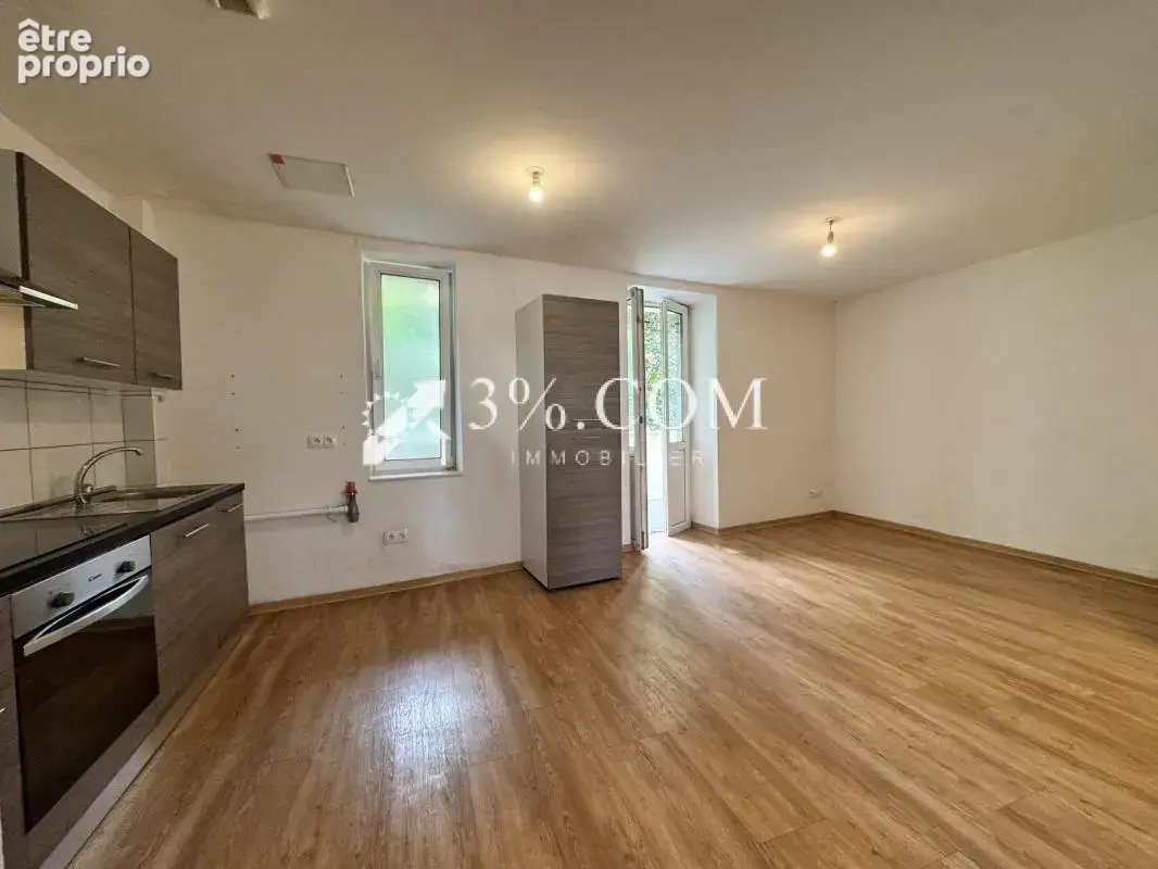 3%COM  Bel appartement F4 avec 3 chambres - balcon - parking - photo 5
