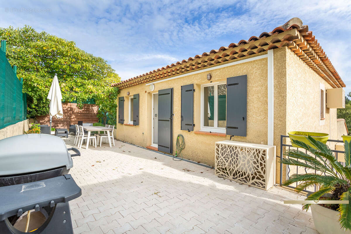 Maison à ENSUES-LA-REDONNE