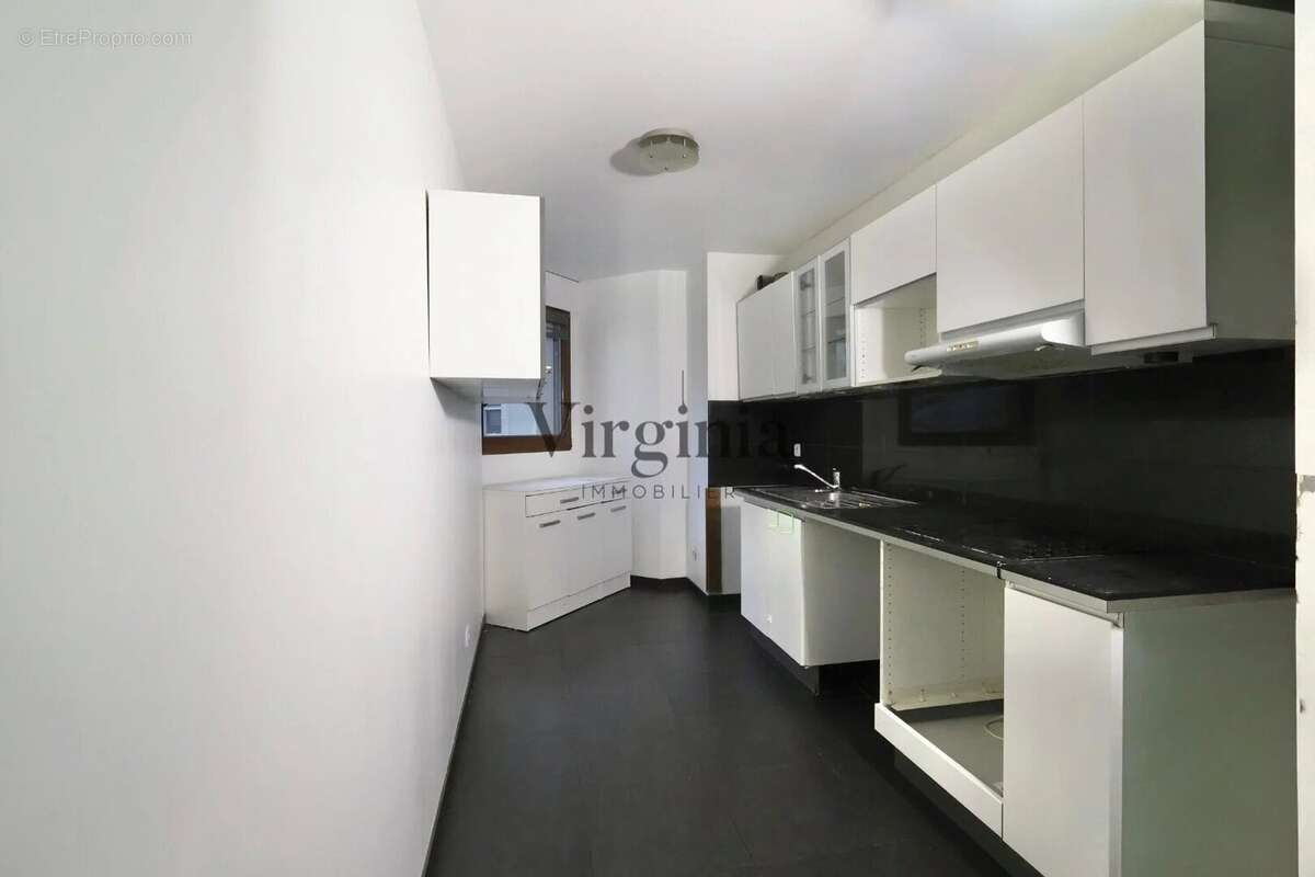 Appartement à CHARENTON-LE-PONT