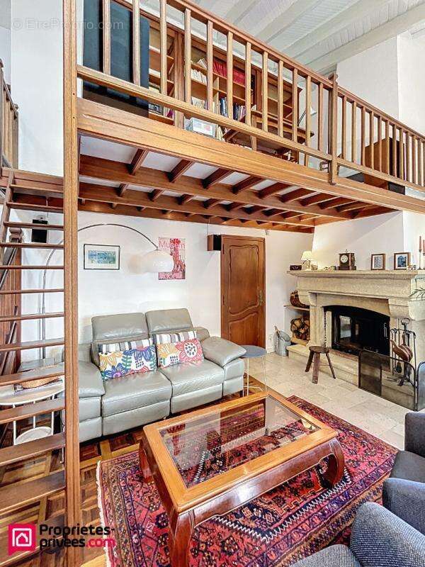 Maison à POURRIERES