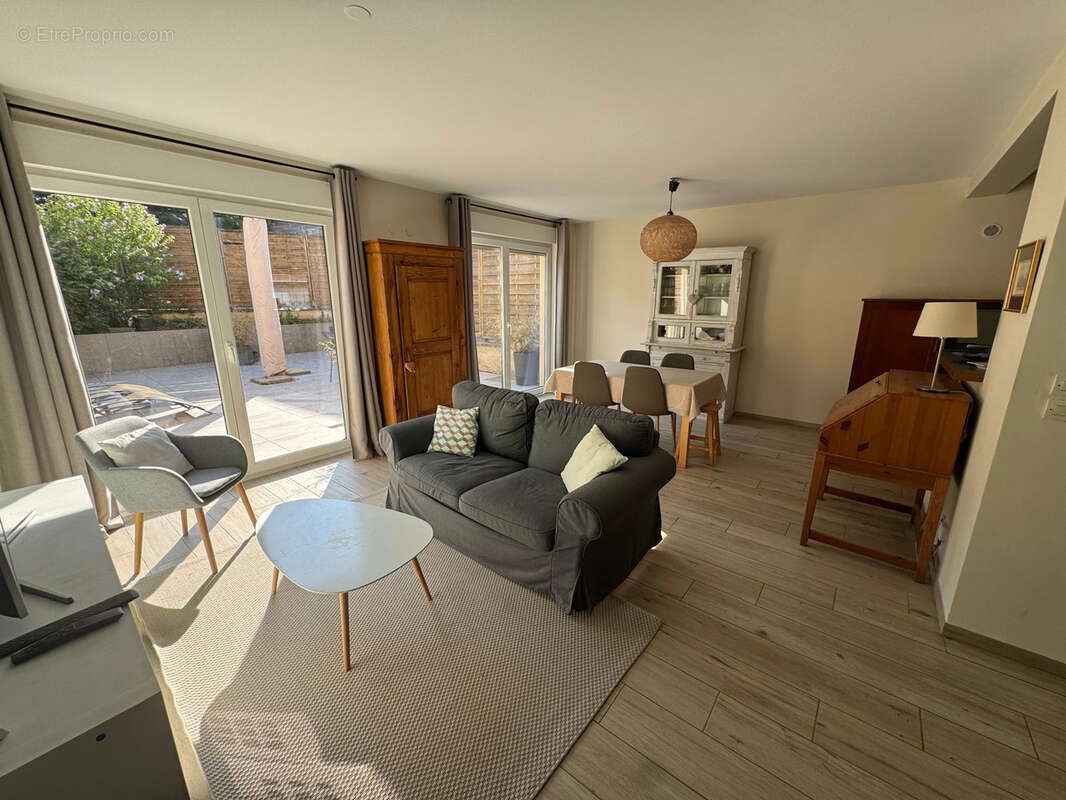 Maison 117 m2   3 chambres + grande terrasse   197 000 € - photo 9