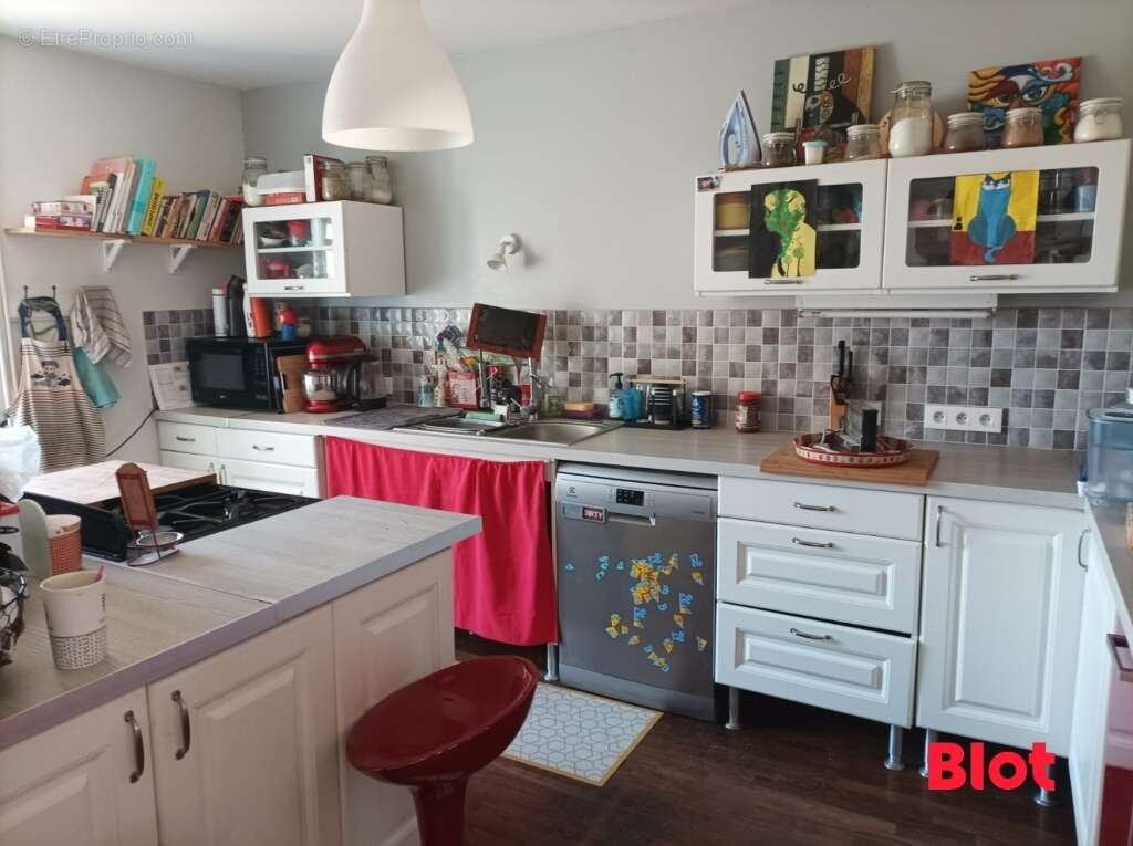 Maison à VAL-D&#039;IZE