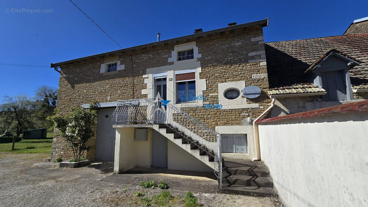 Maison à HUMBERVILLE