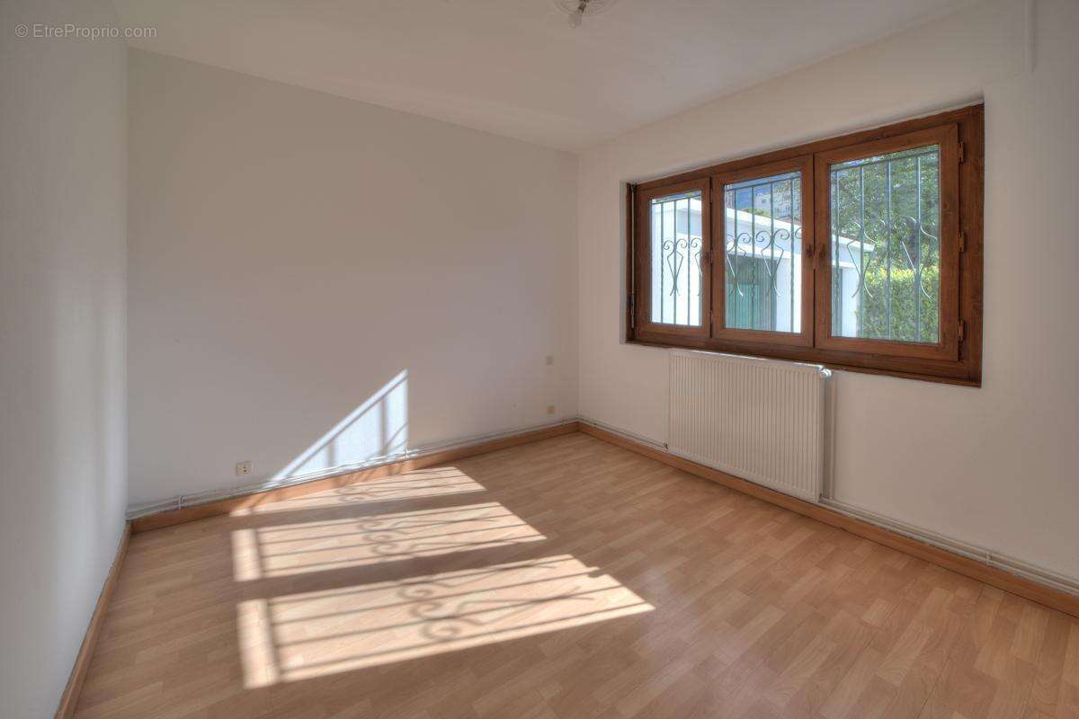 Appartement à BELLEGARDE-SUR-VALSERINE