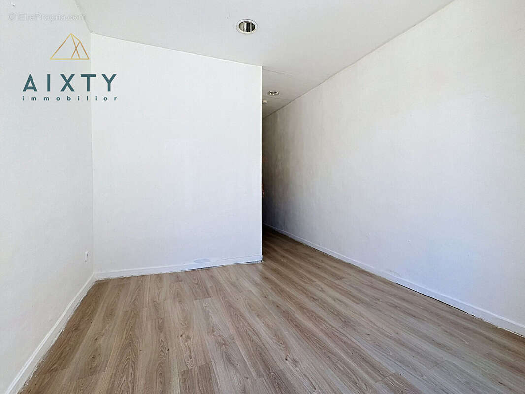 Appartement à MARSEILLE-5E