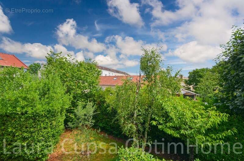 Appartement à LIVRY-GARGAN