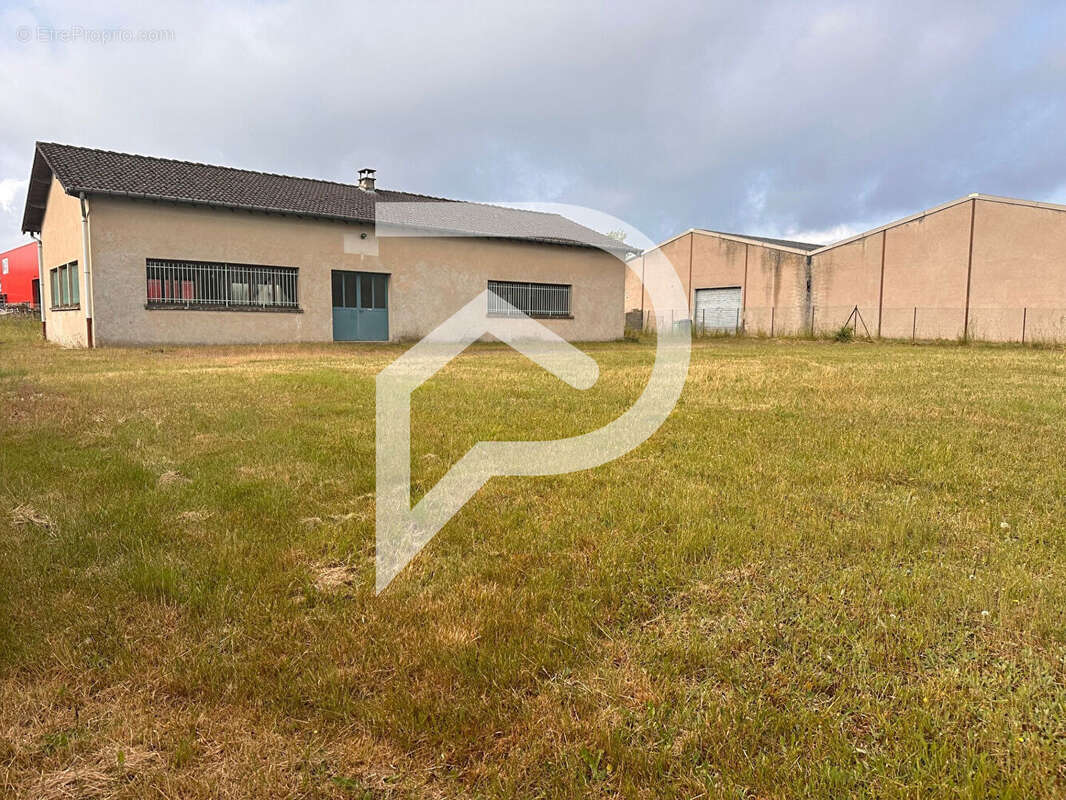 Commerce à CHANTEHEUX