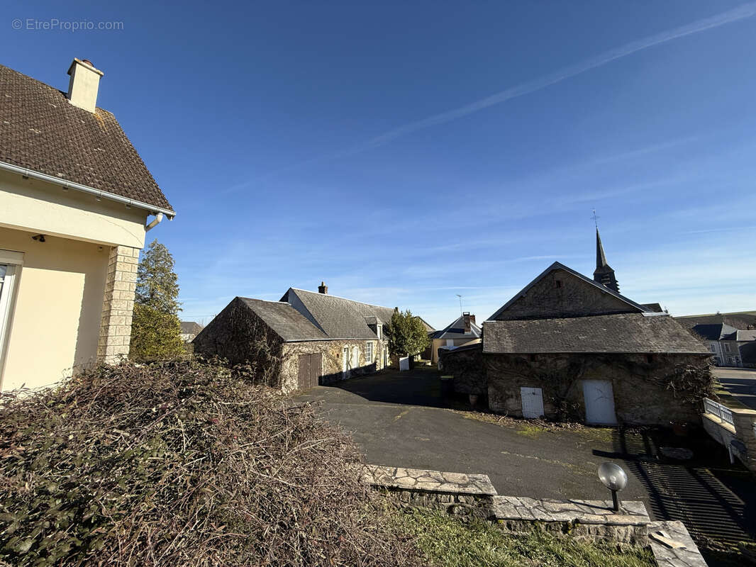 Maison à NEUVY-DEUX-CLOCHERS