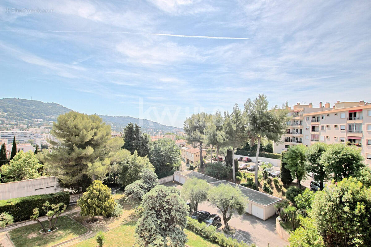 Appartement à LE CANNET