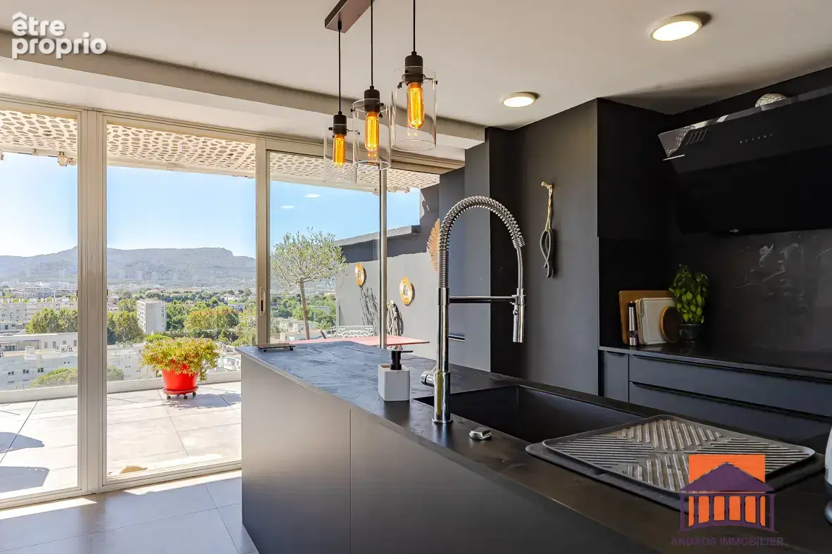 13008 Carré d’or, magnifique penthouse de 114 m2 plus 47 m2 de terrasses, vue mer, dernier étage, au sein d’un - photo 12