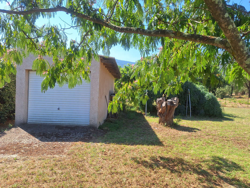 Maison à LAROQUE-DES-ALBERES