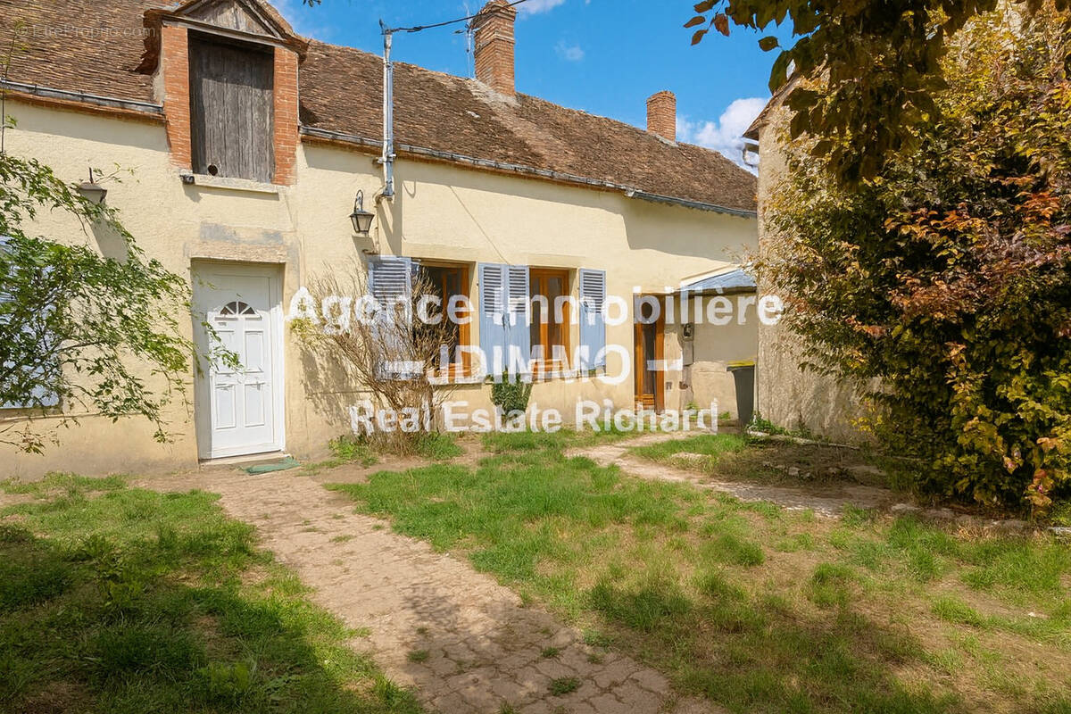 Maison à BEAUMONT-DU-GATINAIS