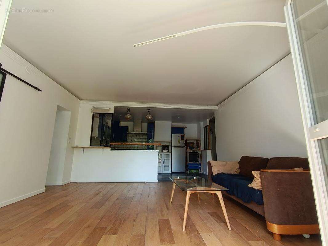 Appartement à LES ULIS