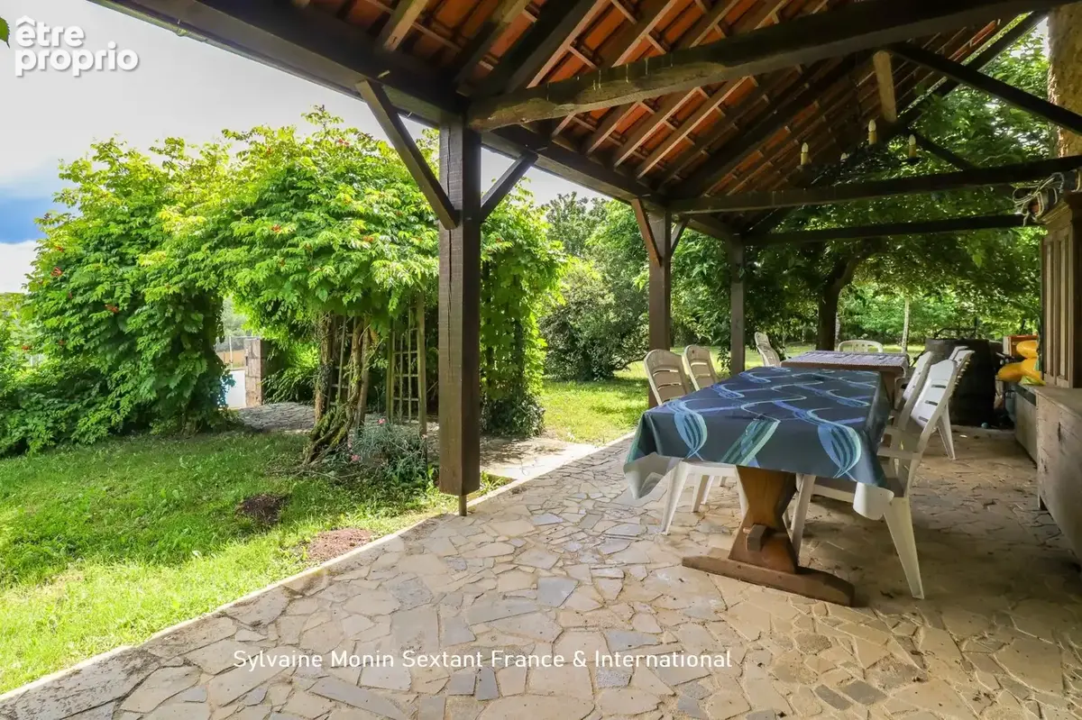 Superbe domaine de caractère du XVIIIe siècle sur 4 hectares avec piscine, maison d'amis et dépendances - photo 25