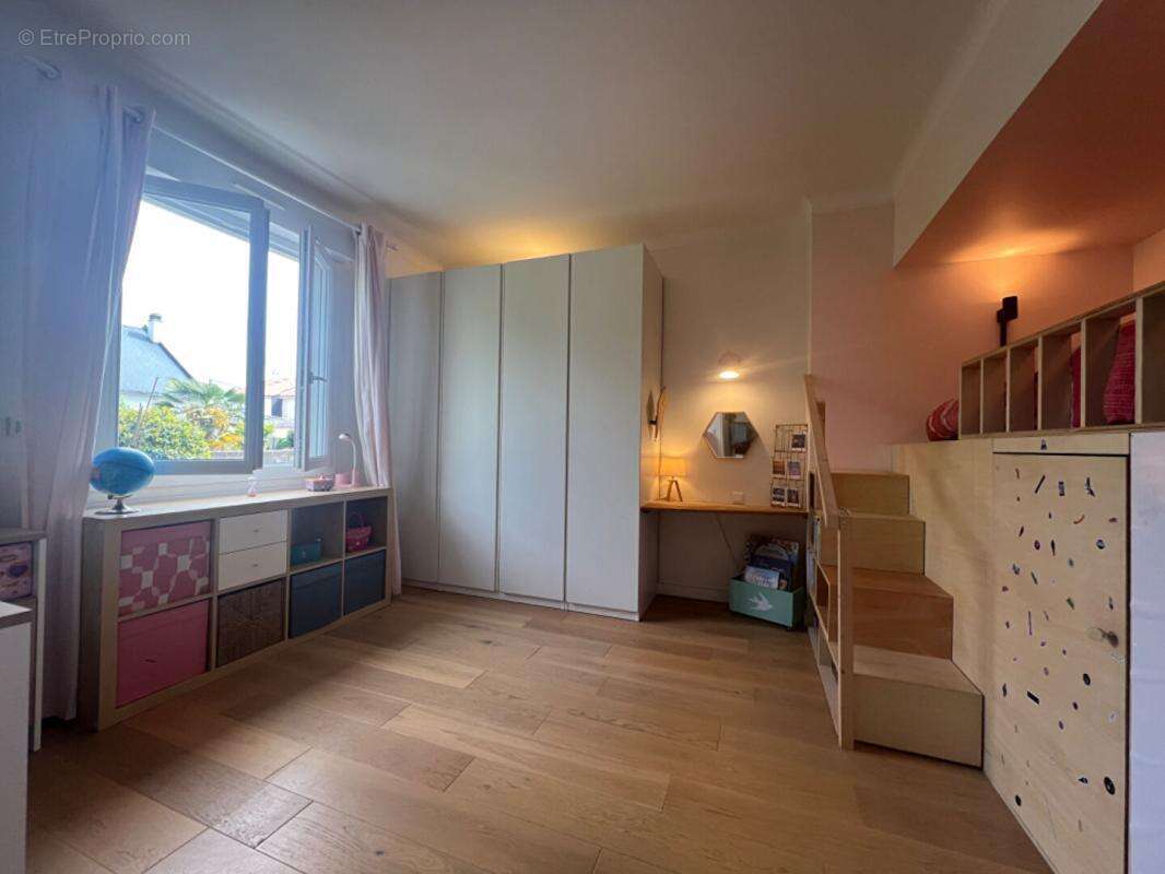Maison de 161 m2 - 5 chambres - JARDIN - photo 15