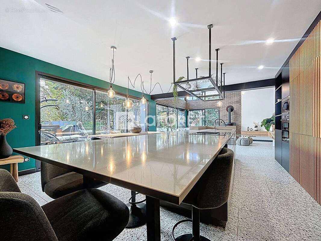 Maison à SAINT-OUEN-DE-THOUBERVILLE