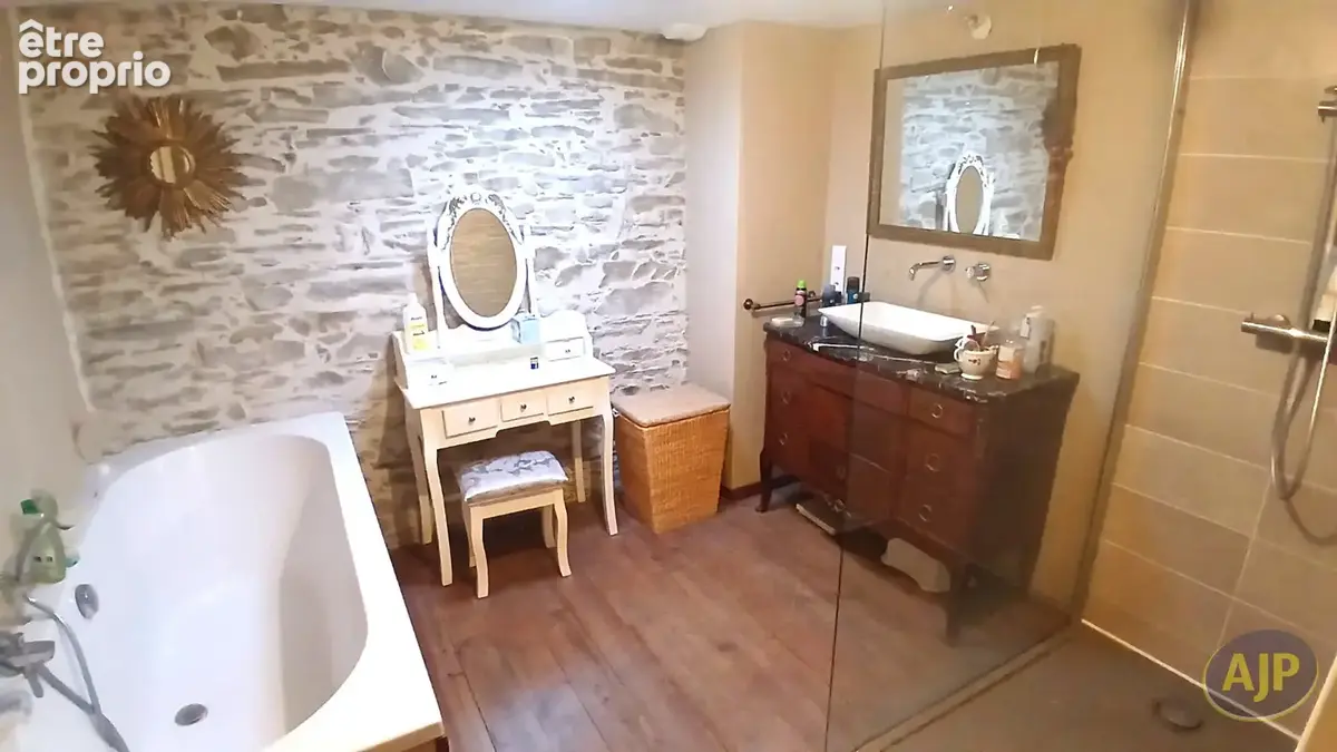 Maison en pierre Quilly - photo 7