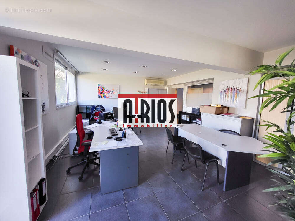 Commerce à SANARY-SUR-MER