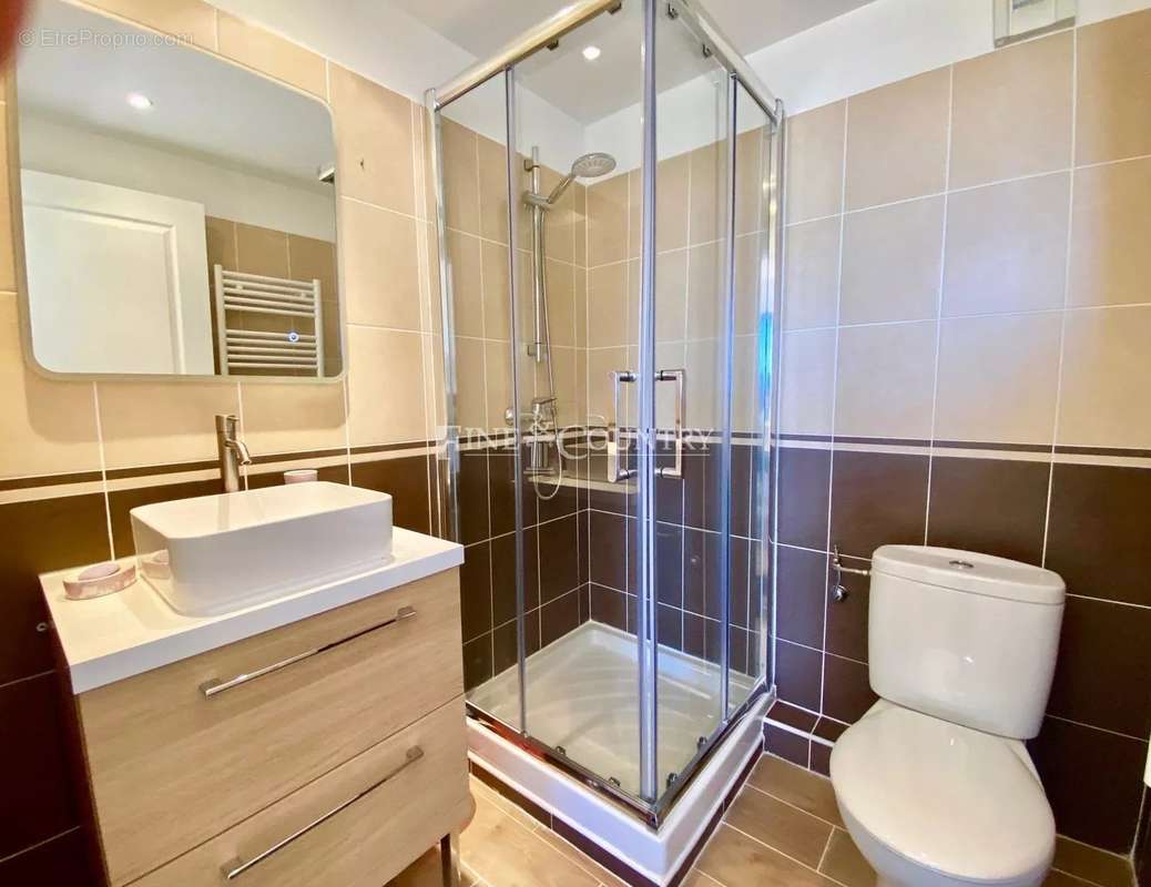 Appartement à MANDELIEU-LA-NAPOULE