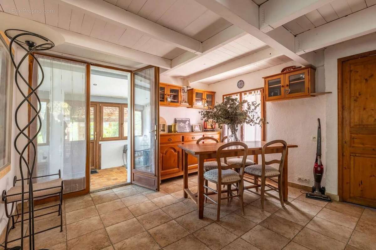 Escarene : bien rare sur le secteur ! propriété de charme avec maison individuelle 4 pièces, 3 chambres, bureau, 185m²  en total - photo 31